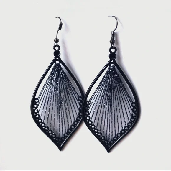 Fashion Drop Earrings - Picture 1 of 2